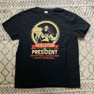 Skeleton graphic tee